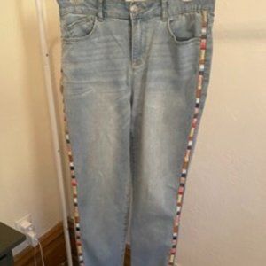 Knox Rose Embroidered Blue Jeans Size 8